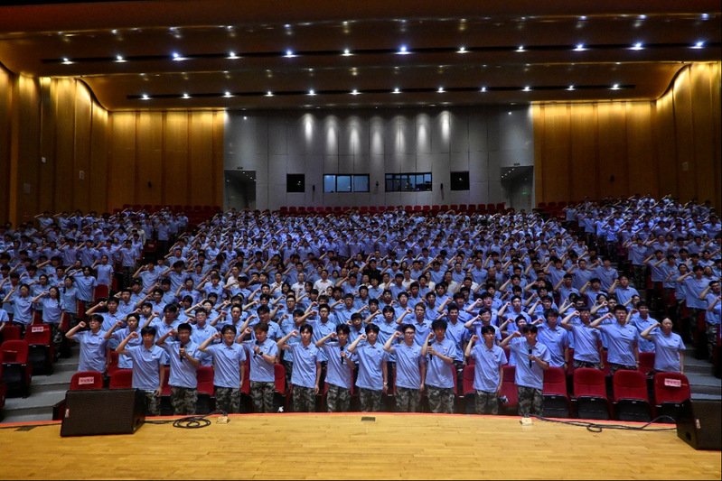 【学部新闻】铸匠心以砺青春 研...