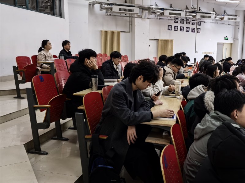 【学部新闻】学部领导深入课堂“...