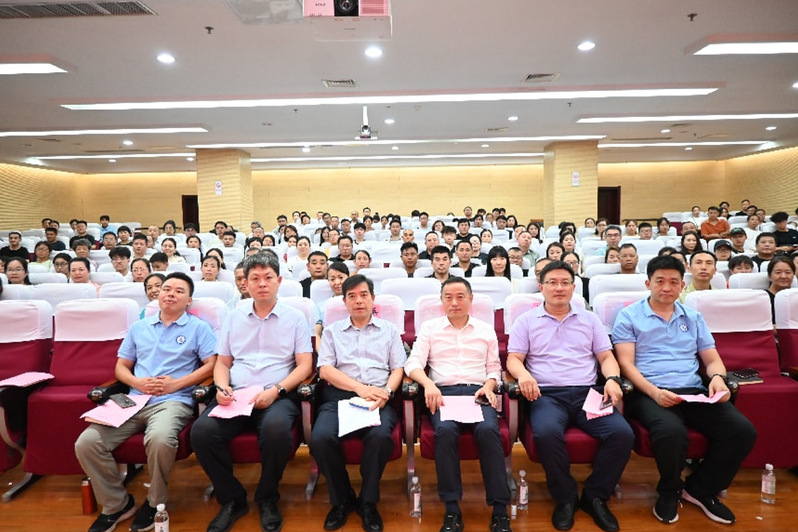 【学部新闻】机械工程学部成功举...